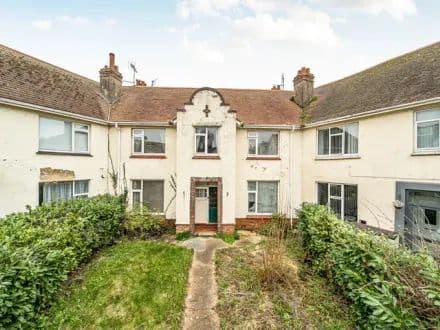 4 Bedroom Terrace Home, Gardens, Parking In Need Of Complete Refurbishment